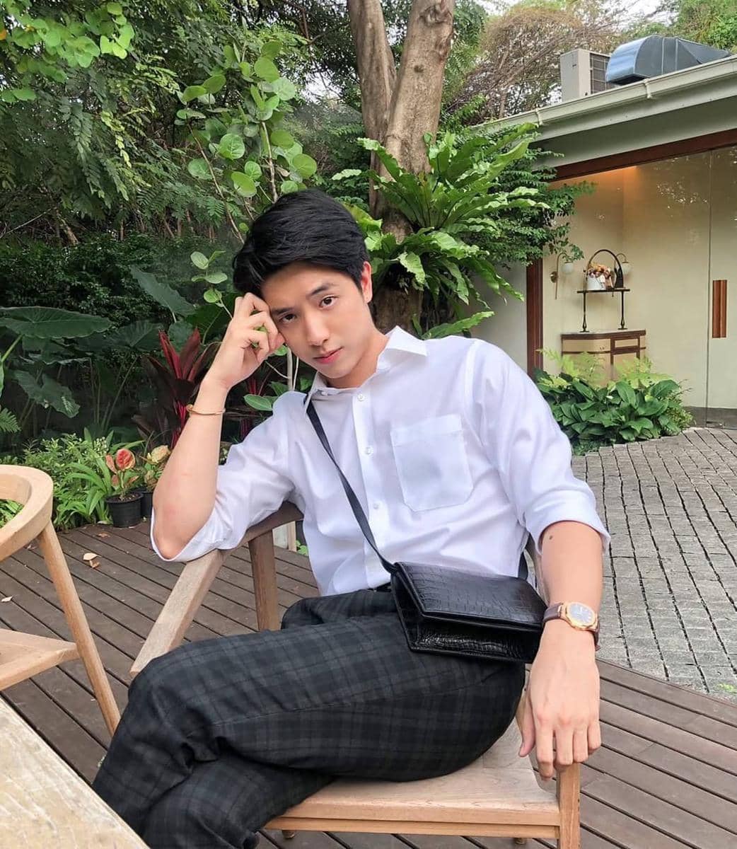 OOTD Traveling Stylish ala Kay Lertsittichai