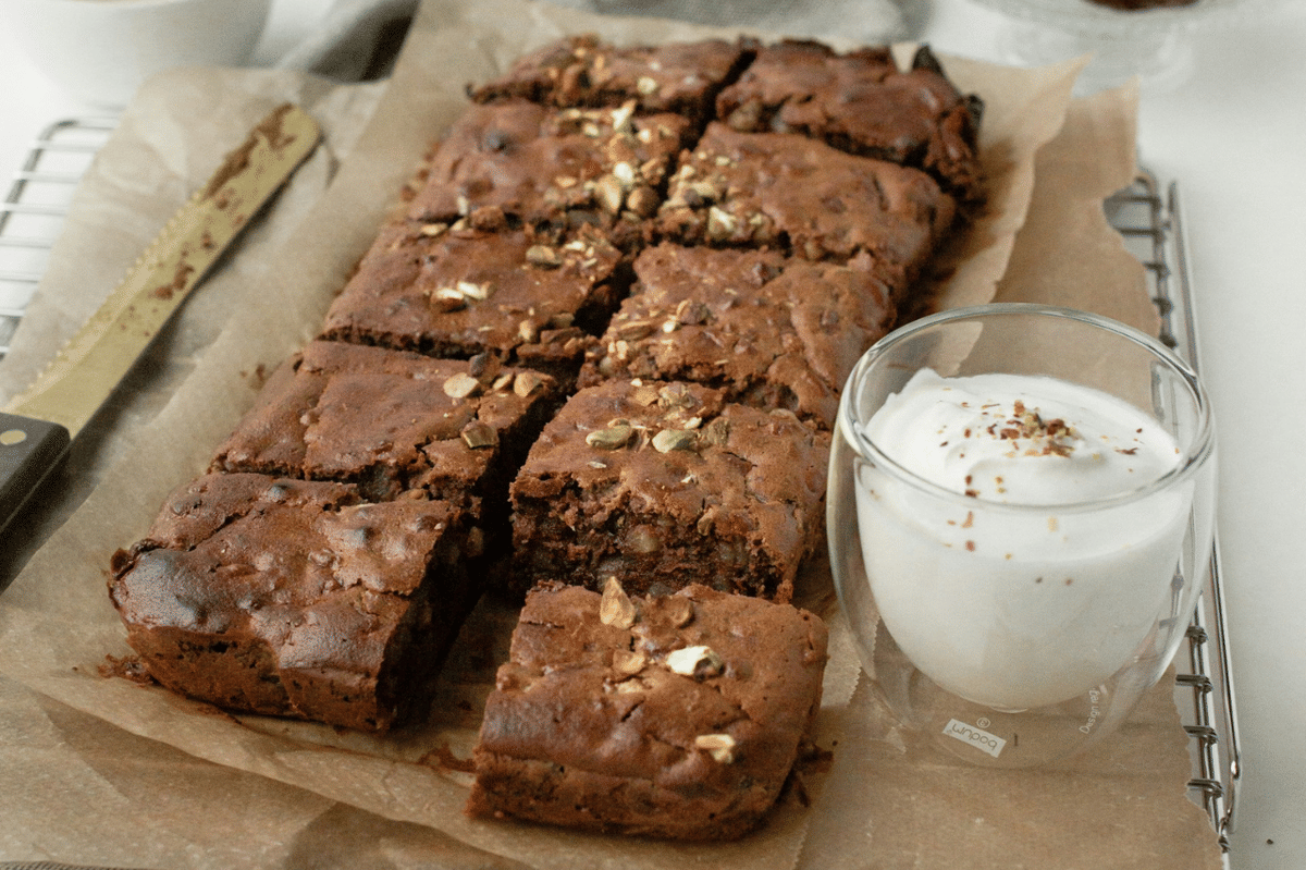 Resep Pistachio Brownies, Kreasi Cokelat dan Pistachio yang Nagih