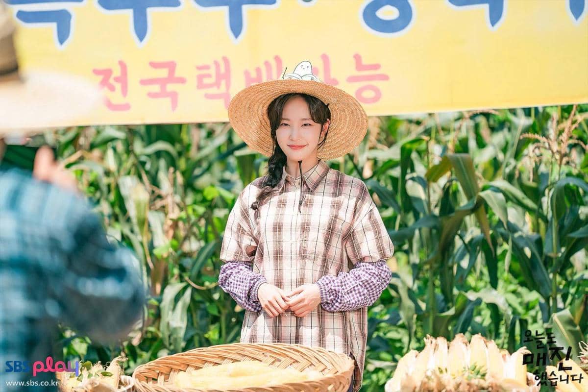  Still cut drama Sold Out On You 