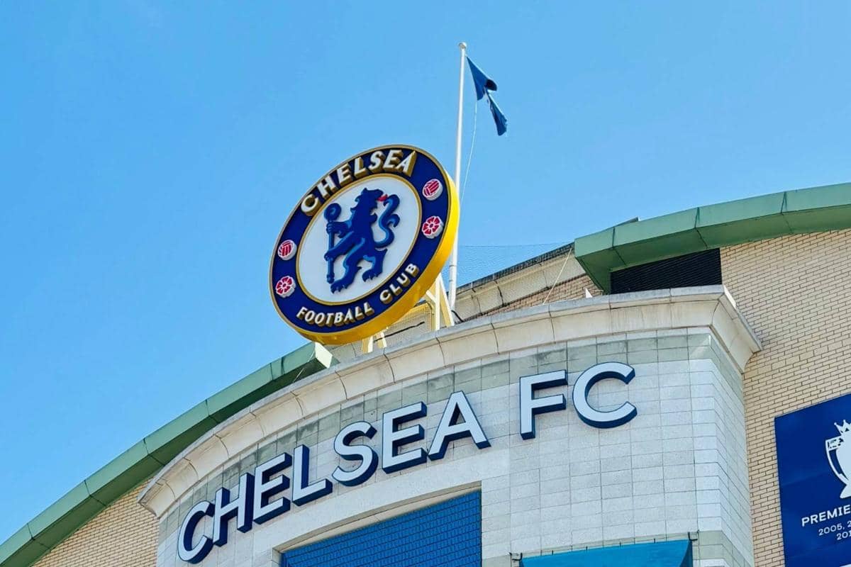 Pemecatan Liam Rosenior Jadi Refleksi Buruknya Manajemen Chelsea