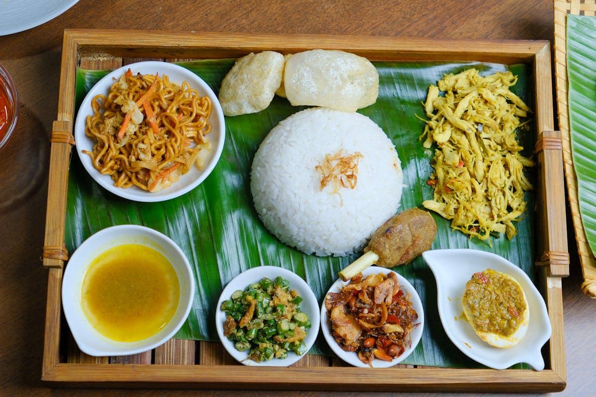5 Lauk Simpel yang Bikin Nasi Uduk Makin Mantap, Wajib Coba!
