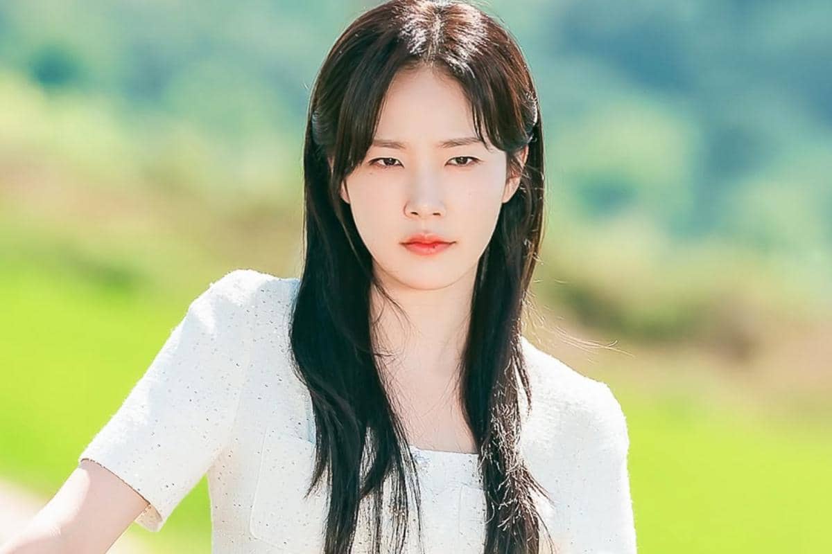 7 Bukti Dam Ye Jin Sosok Pekerja Keras di Drakor Sold Out On You