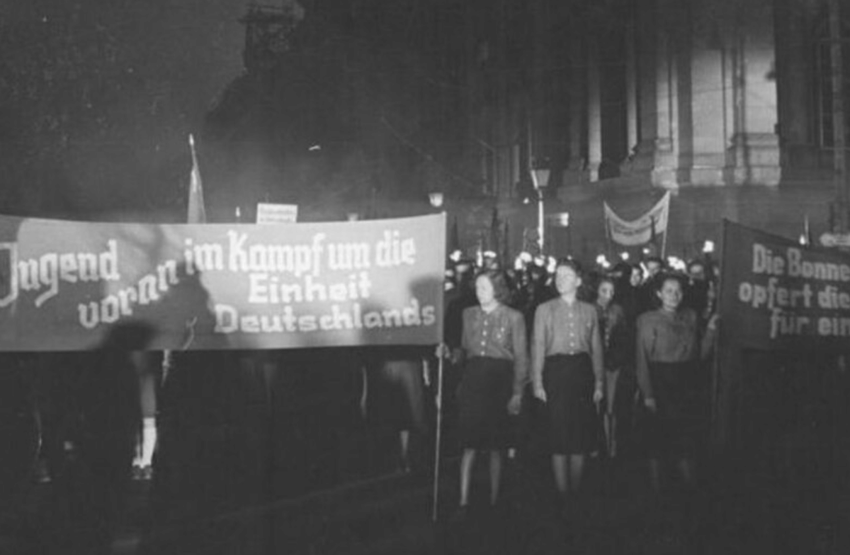 ilustrasi demonstrasi di Leipzig