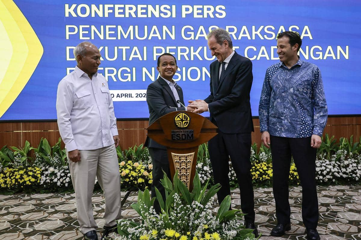 antarafoto-menteri-esdm-umumkan-penemuan-gas-raksasa-di-kutai-1777042780.jpg
