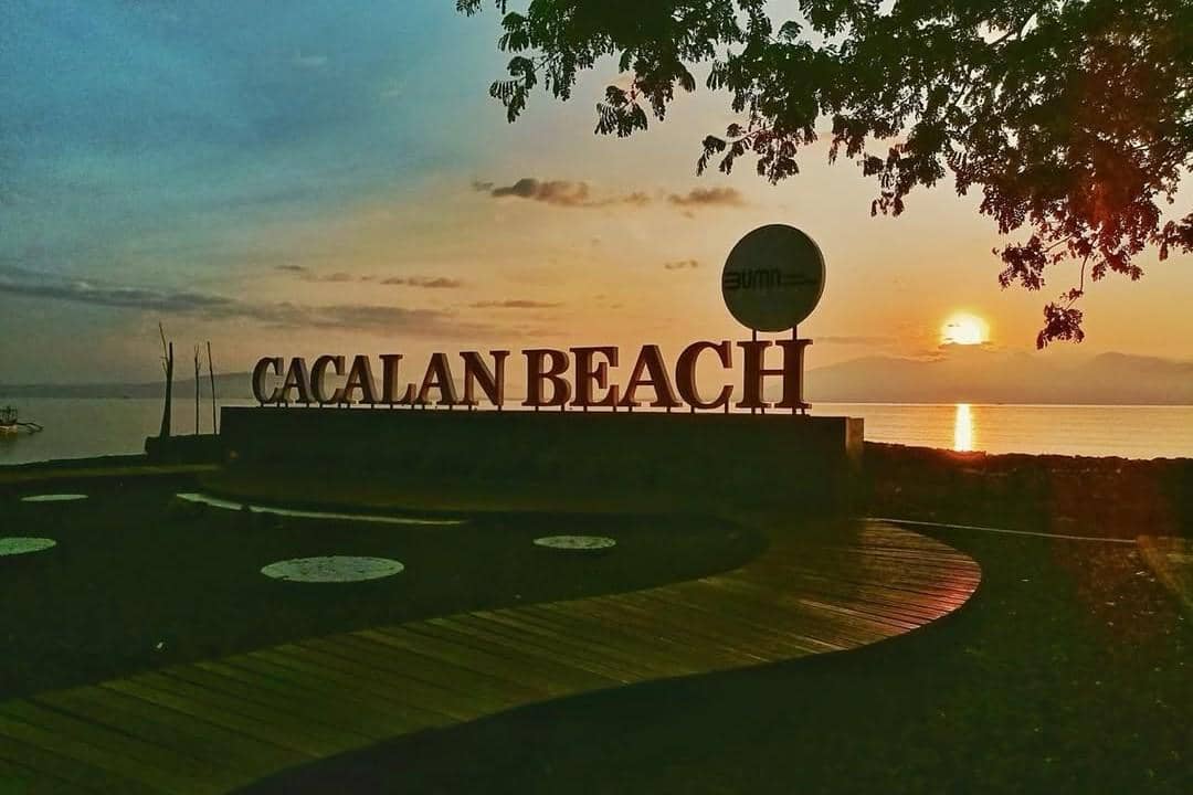 Pantai Cacalan, Banyuwangi