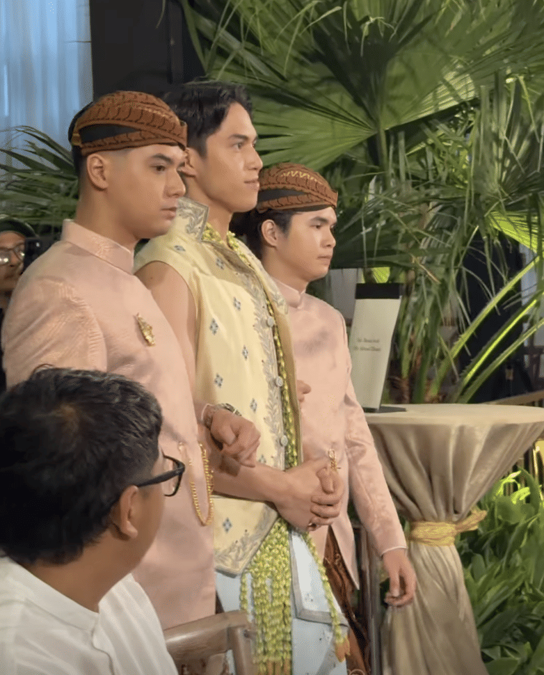 momen siraman El Rumi dan Syifa Hadju