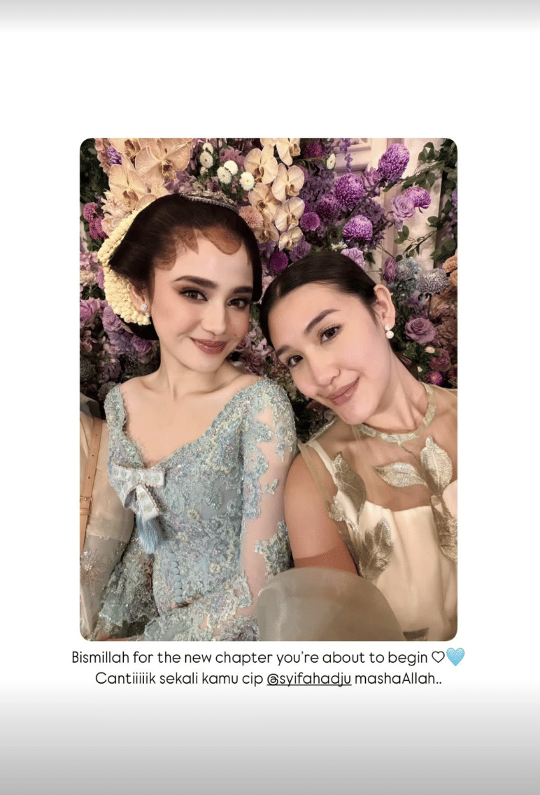 potret artis di siraman Syifa Hadju