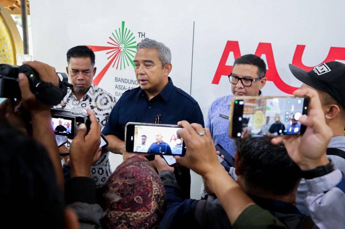 Minggu ke-3 WFH, Farhan: Solusi Pangkas Pengeluaran BBM ASN