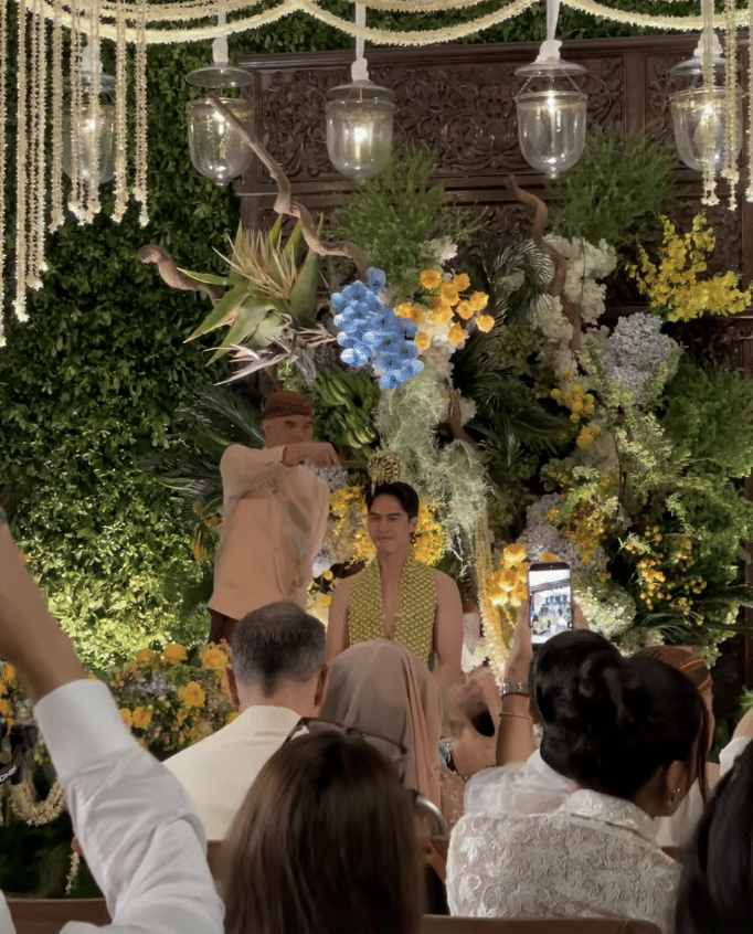 momen siraman El Rumi dan Syifa Hadju