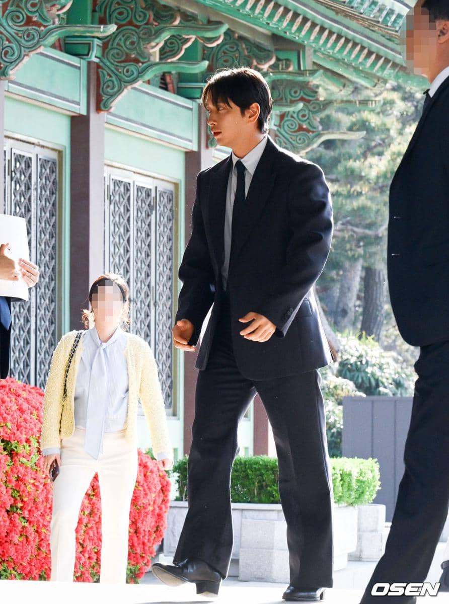 potret member 2PM di pernikahan Ok Taecyeon