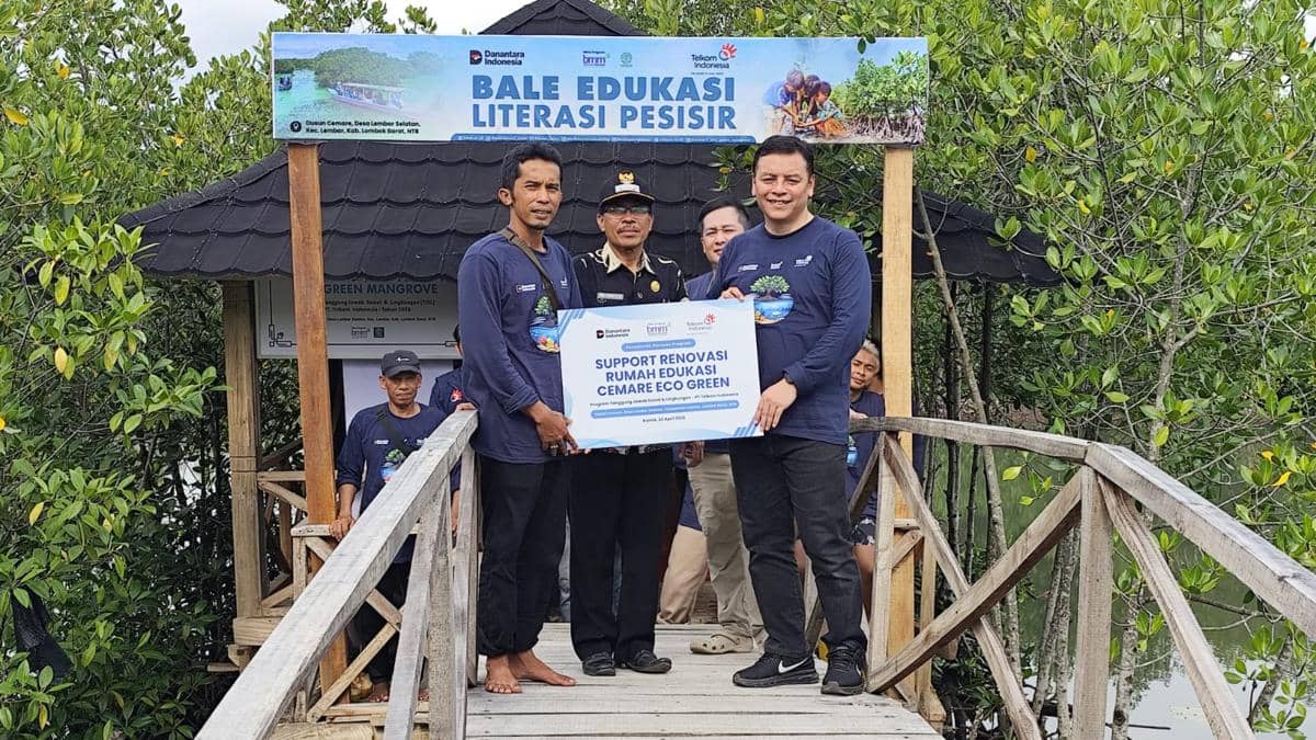Hari Bumi 2026, Telkom Tanam 10 Ribu Mangrove di Lombok