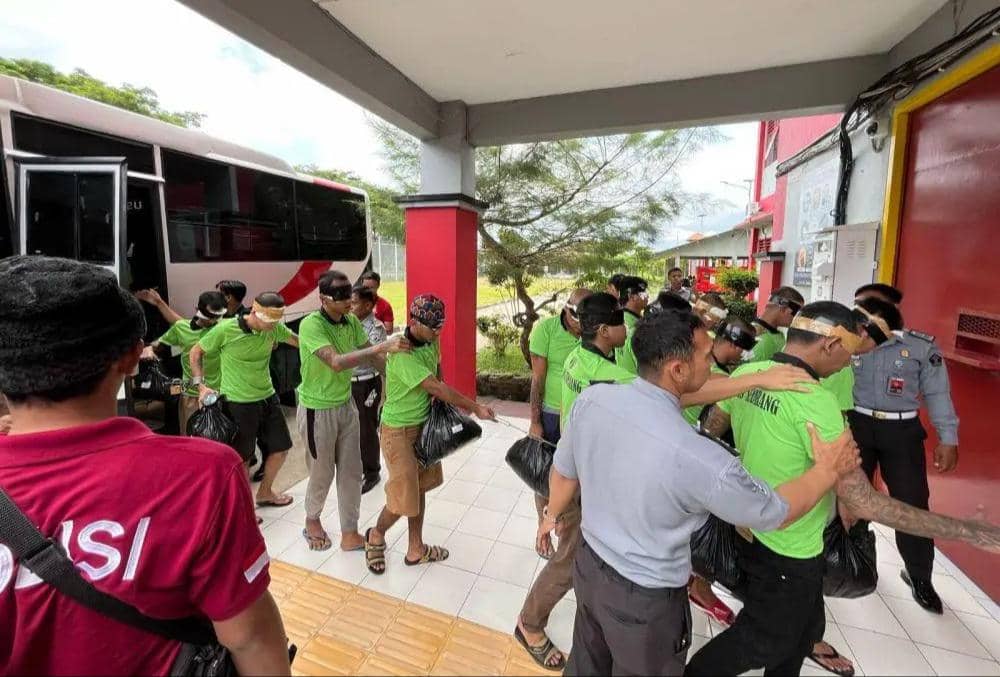 103 Napi 'High Risk' di Riau Dipindahkan ke Nusakambangan