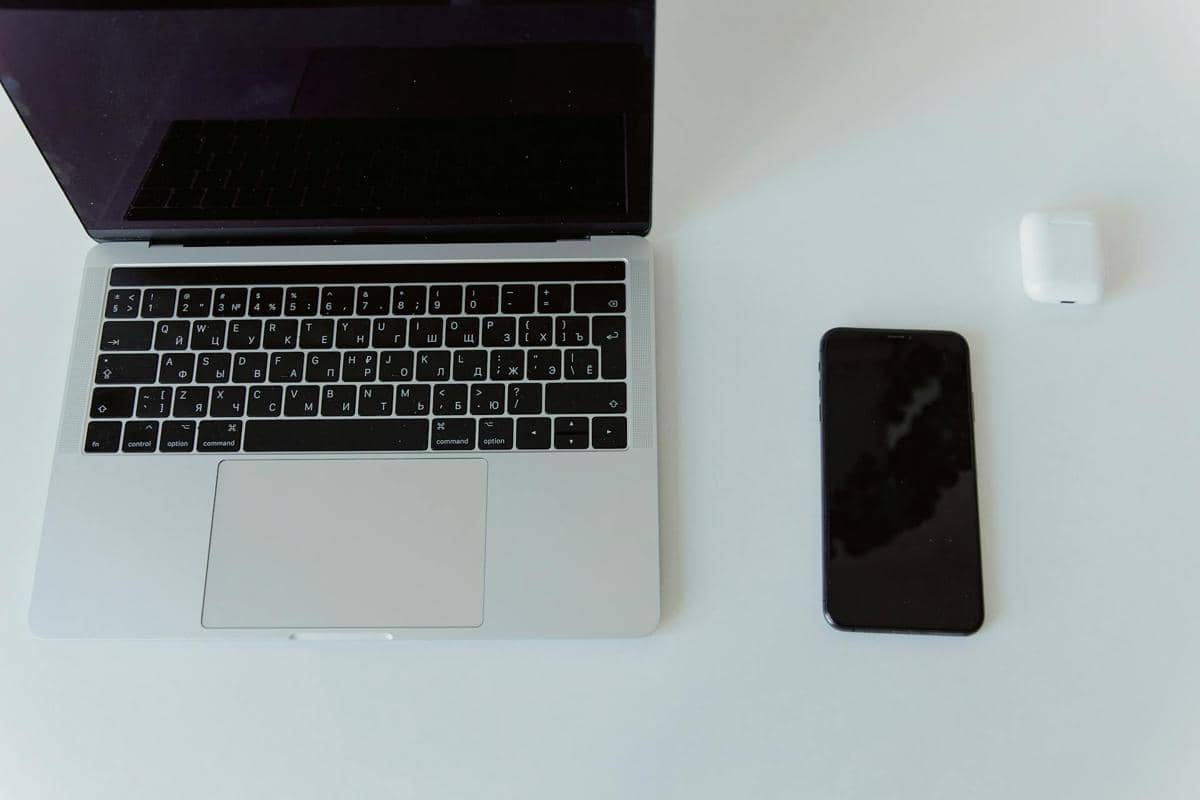 Ilustrasi ekosistem Apple.