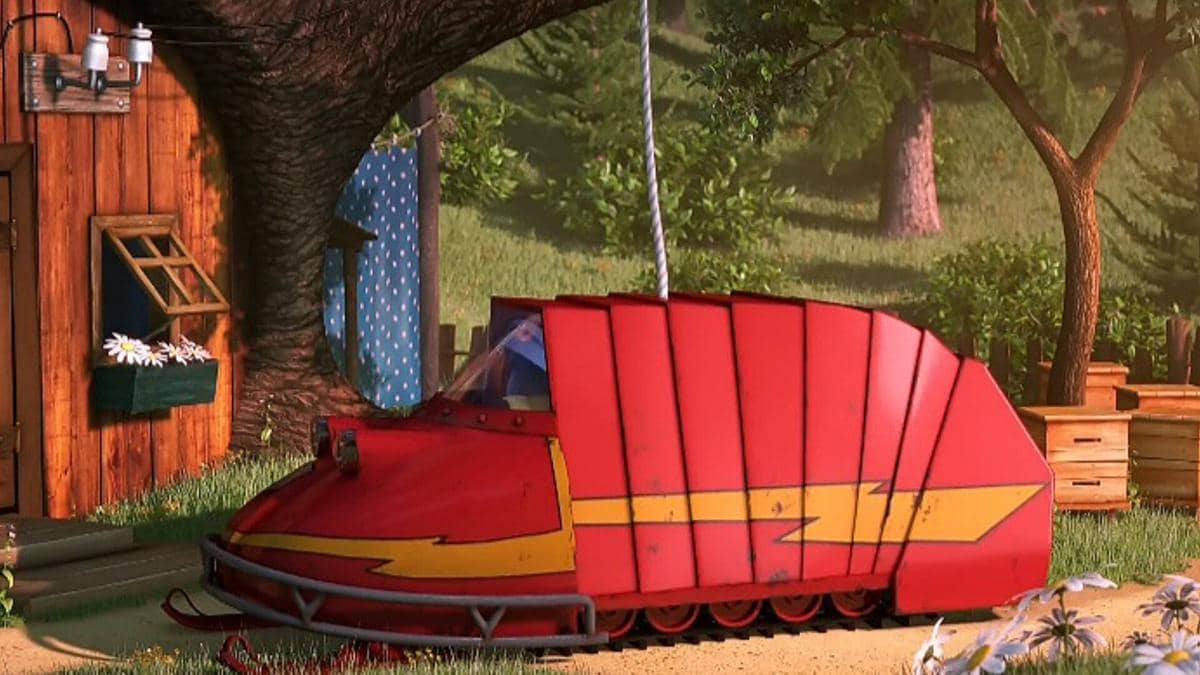 mobil penjelajah bulan buatan Bear dalam Masha and The  Bear 