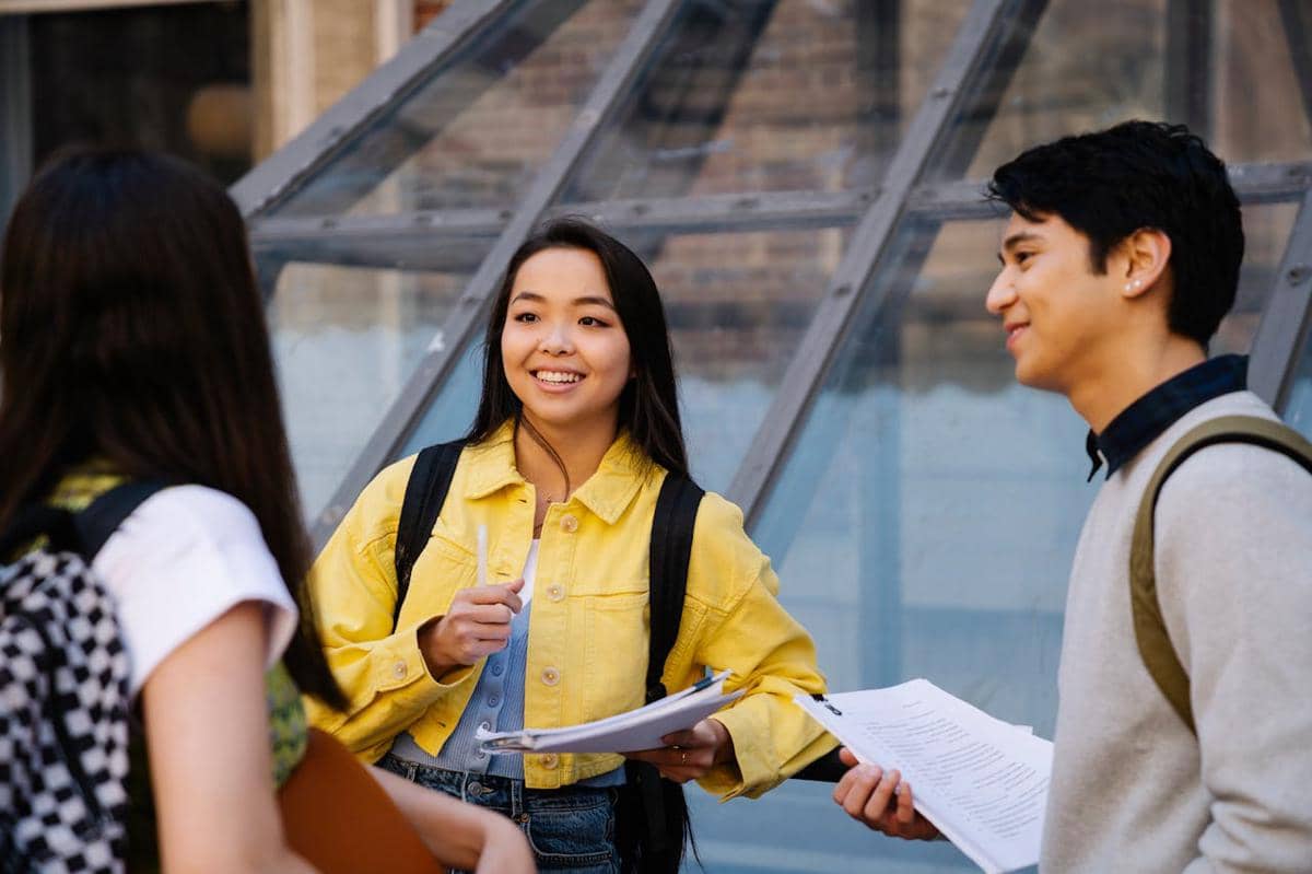 ilustrasi organisasi kampus