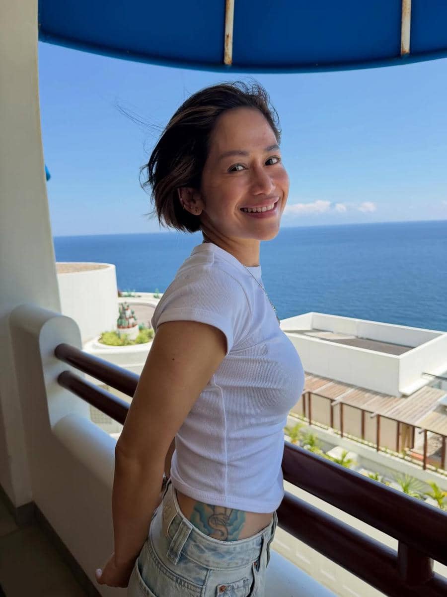 Farida Nurhan menikmati liburan di Gili Trawangan