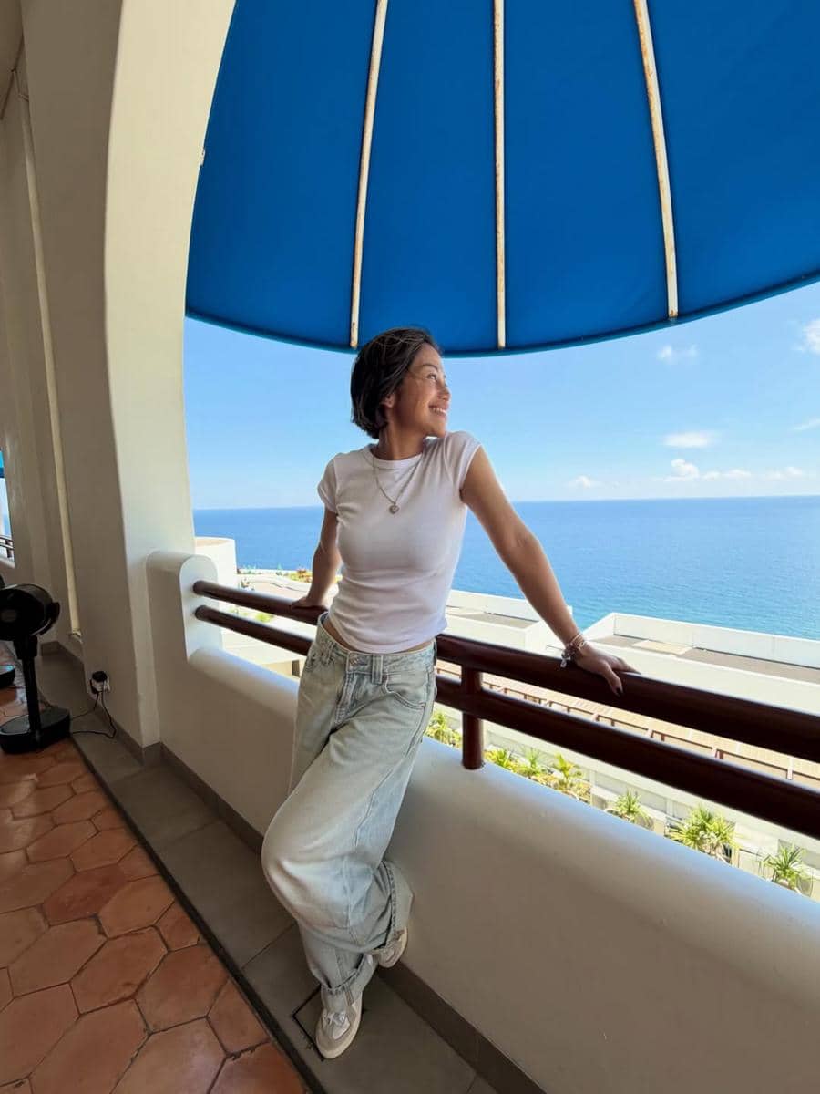 Farida Nurhan menikmati liburan di Gili Trawangan