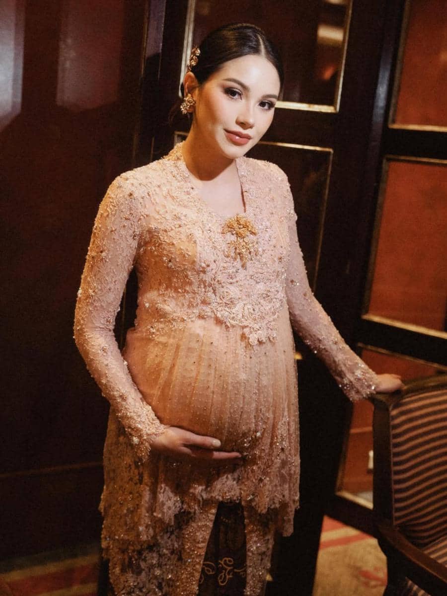 Alyssa Daguise di acara siraman dan pengajian El Rumi