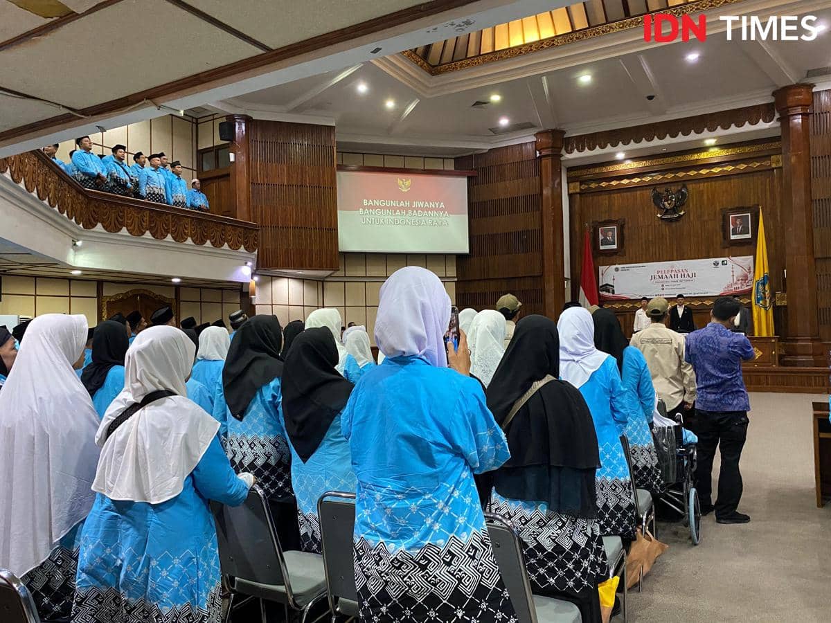 jemaah dari bali.jpeg