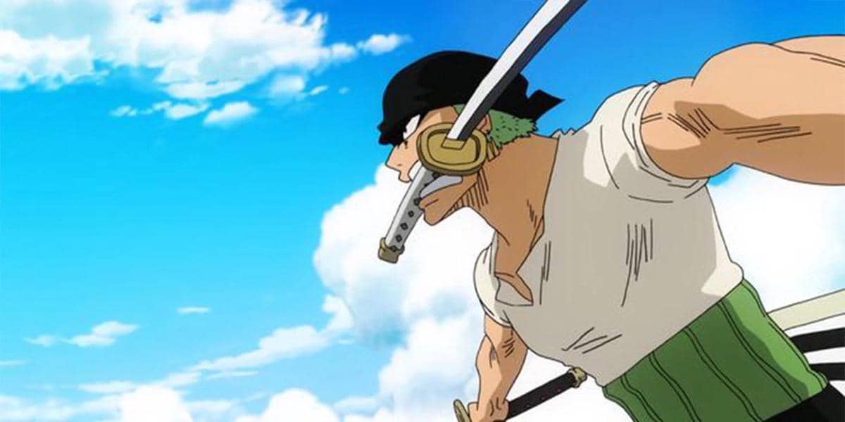 Karakter anime berambut hijau mengenakan bandana hitam dan membawa tiga pedang di bawah langit biru cerah.