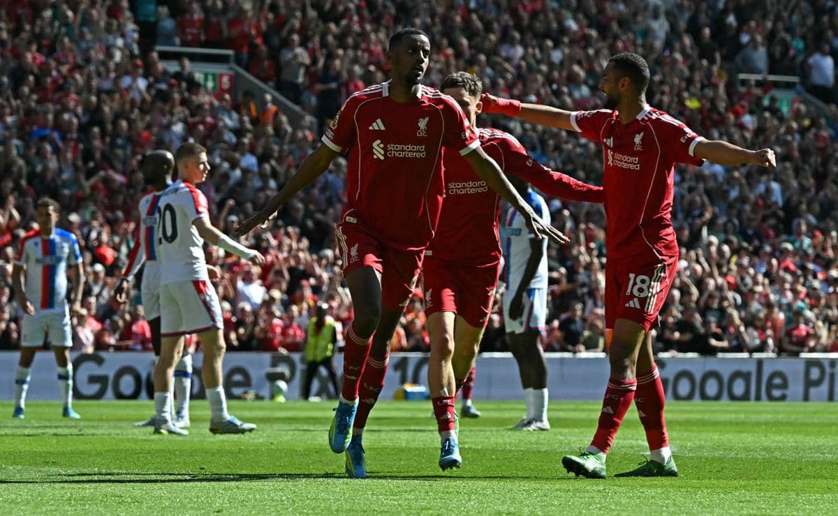 Diwarnai Kontroversi, Liverpool Bekuk Crystal Palace