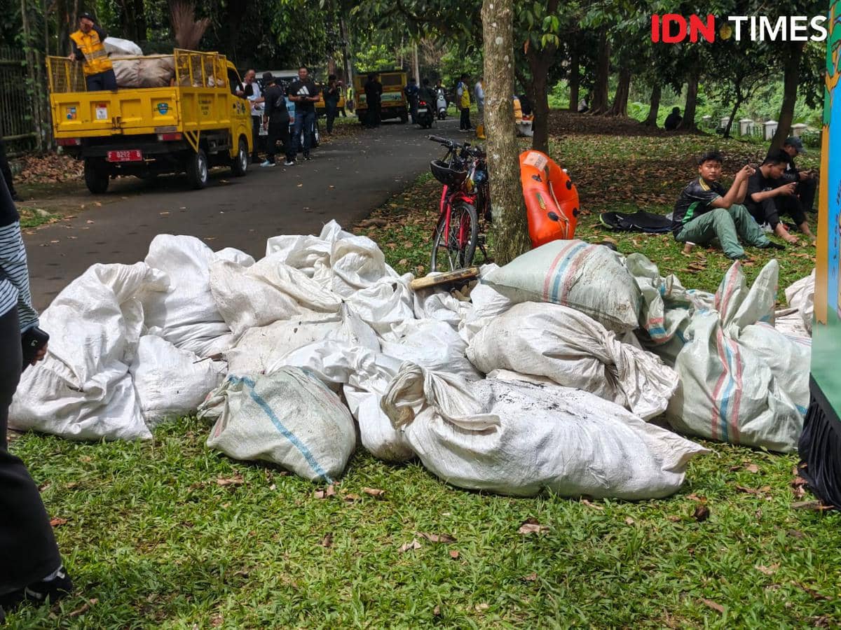 Kejar Piala Adipura, Pemkot Bogor Fokus Atasi Limbah Popok di Ciliwung