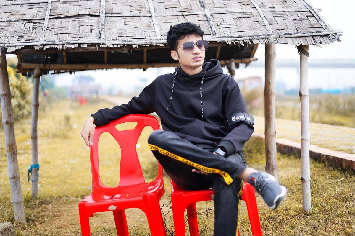 5 Cara Berpakaian Ini Bikin Cowok Kurus Terlihat Lebih Proporsional