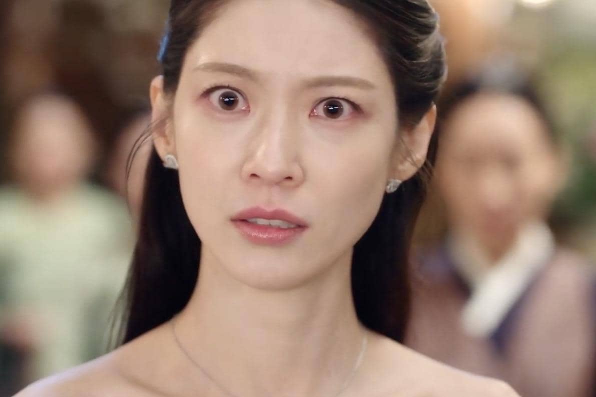 7 Hal yang Bikin Ibu Suri Murka di Jamuan Dalam Istana Perfect Crown