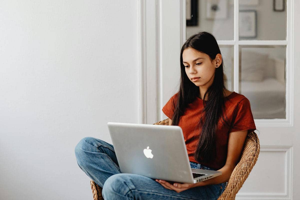 5 Tips Jaga Keawetan Baterai MacBook, Jadi Gak Cepat Drop
