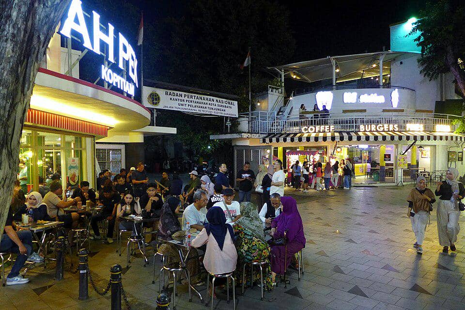 5 Tempat Makan Murah di Jalan Tunjungan Surabaya, Enak Banyak Pilihan