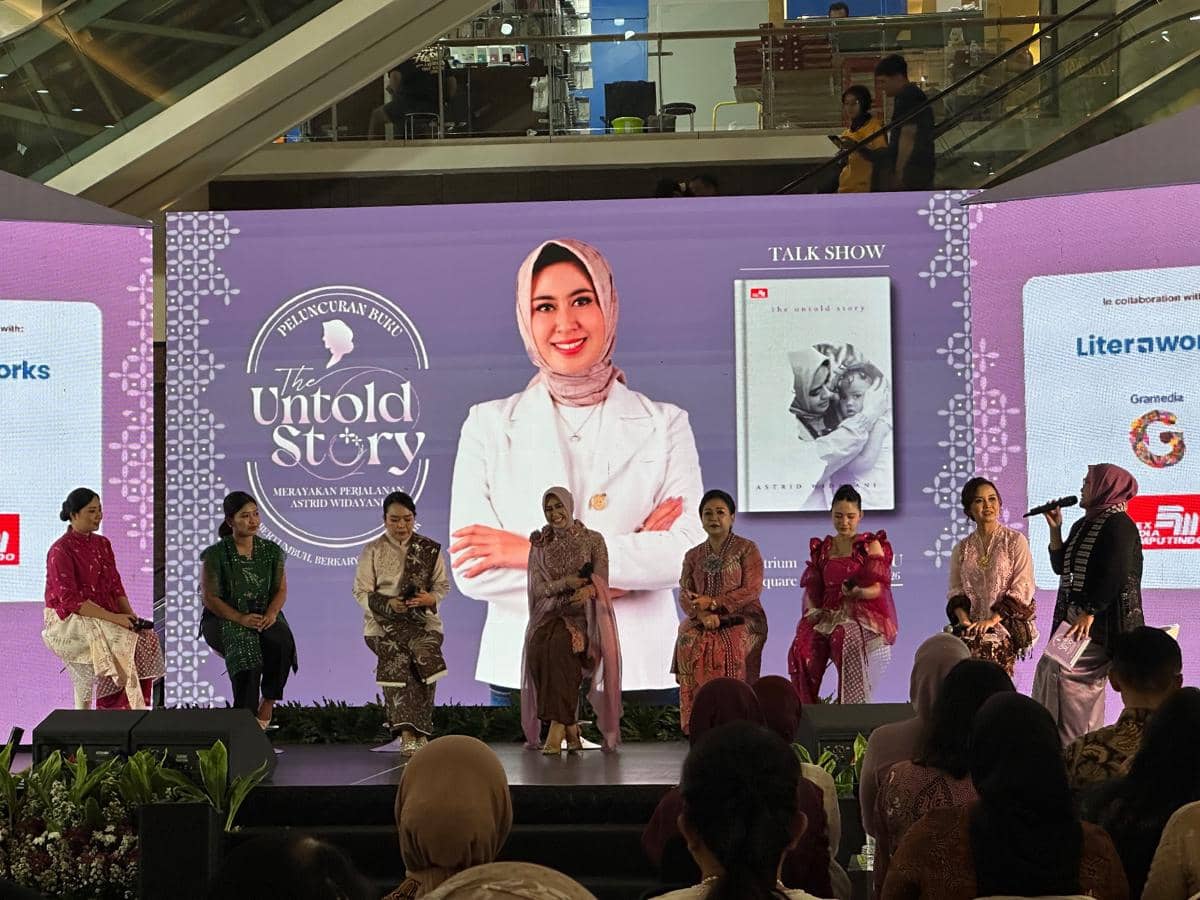Astrid Widayani Bongkar Perjalanan Hidupnya di Buku “The Untold Story”