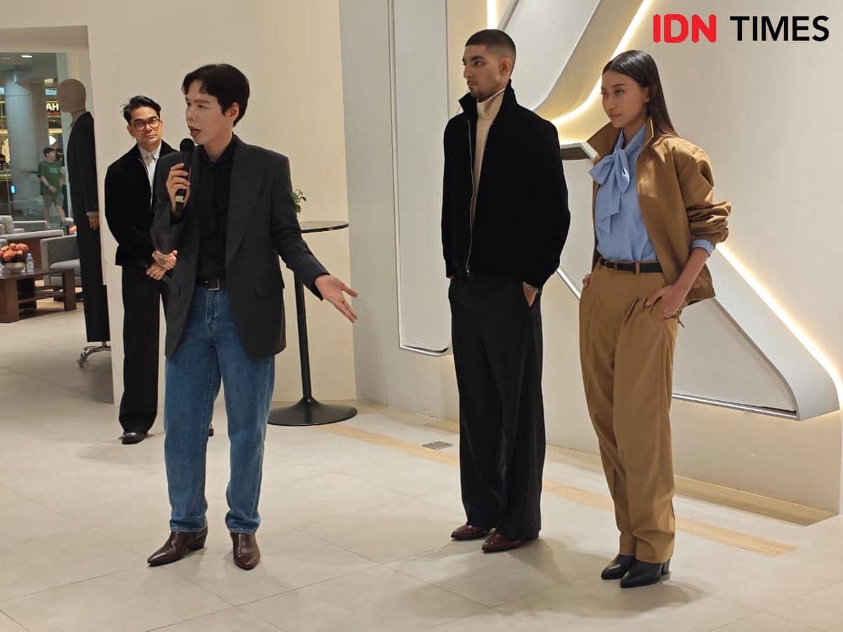 Presentasi koleksi ready-to-wear Hartono Gan dalam "Launching of Hartono Gan Ready-To-Wear as Part of Future Fashion Awards pada Sabtu" (25/