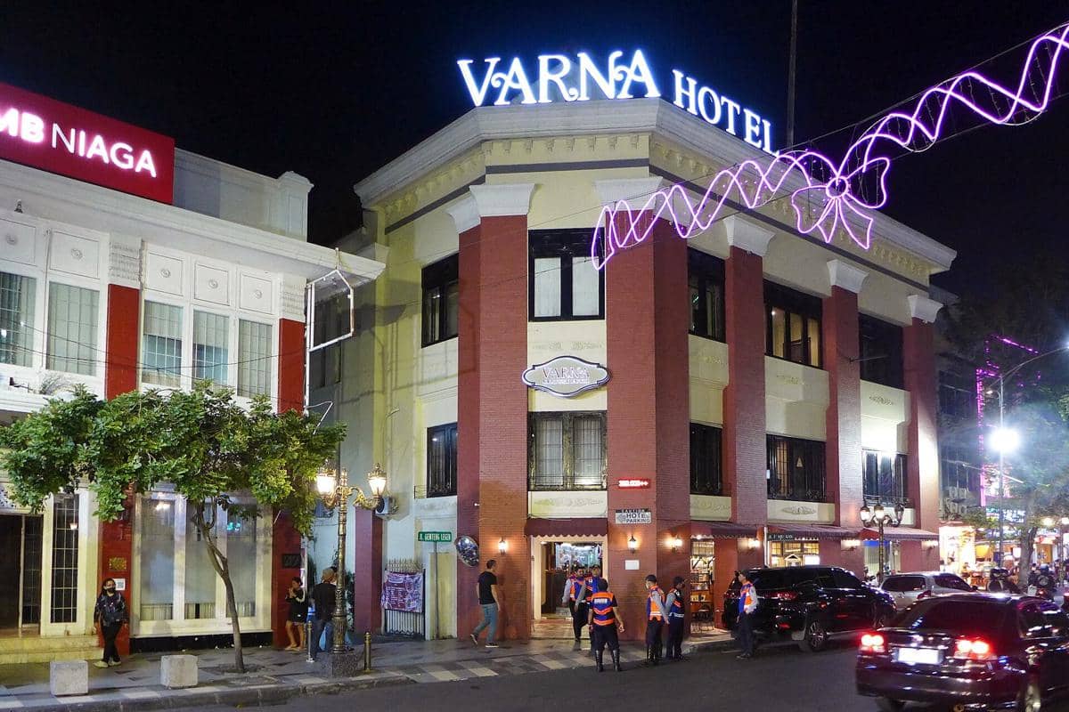 5 Kafe di Jalan Tunjungan Surabaya Mulai Rp20 Ribuan, Nongkrong Yuk!