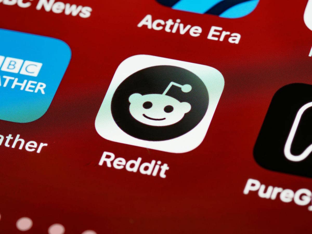 Menimbang Relevansi Pemblokiran Reddit di Era Inovasi Digital