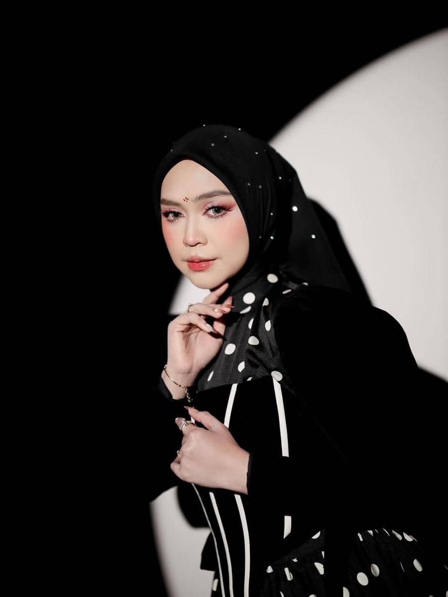 Ria Ricis