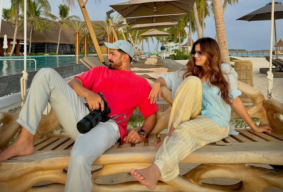 9 Potret Rubina Dilaik Liburan di Maldives, Romantis Bareng Suami