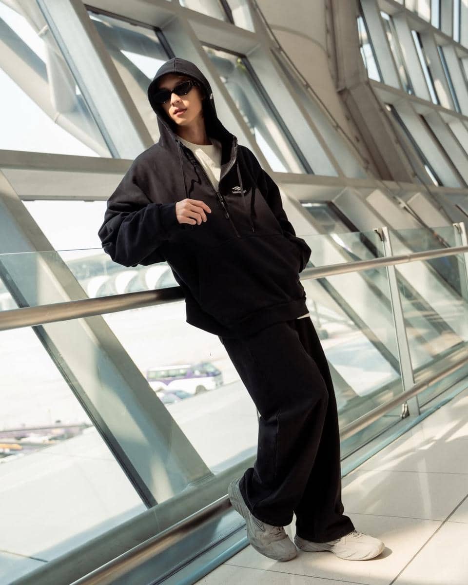 OOTD Sneakers ala Pooh Krittin