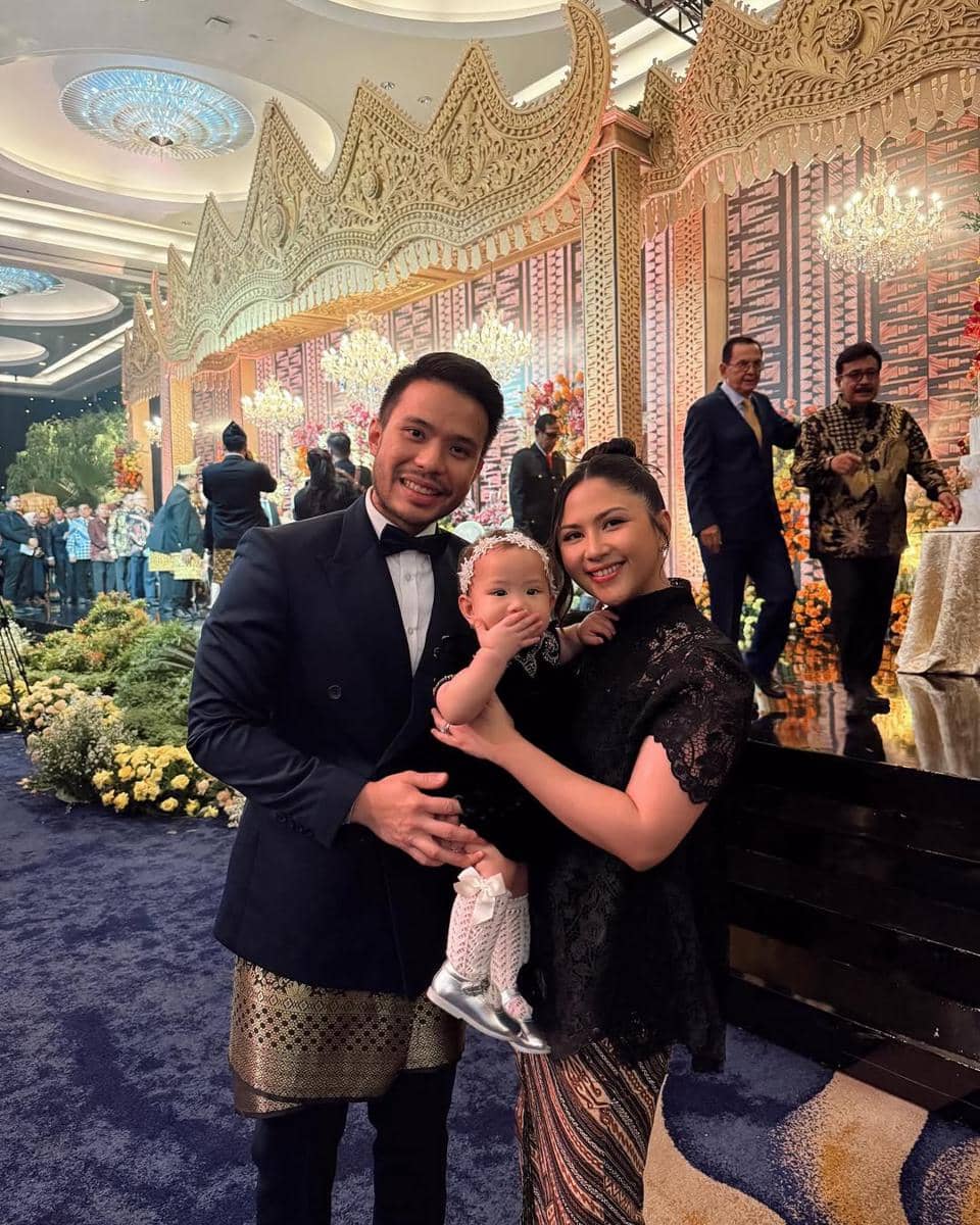 ide OOTD couple ala Jessica Mila dan Yakup Hasibuan 