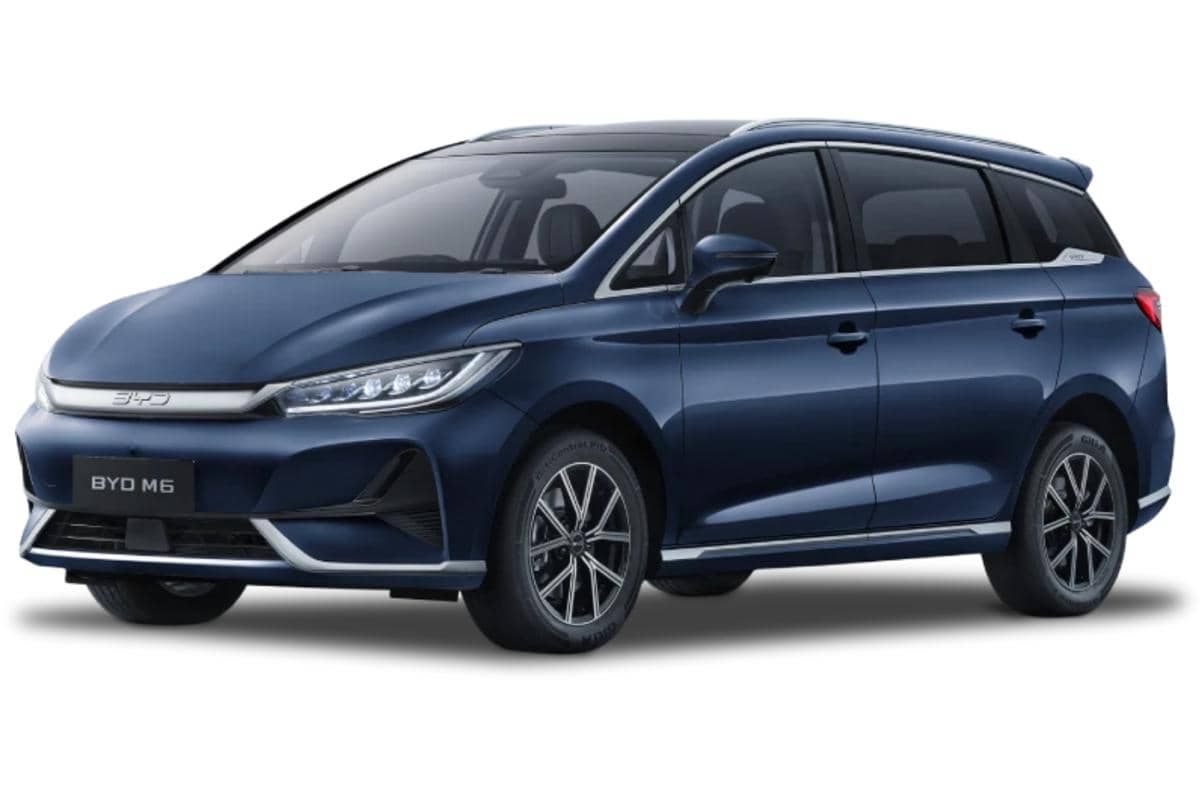 BYD M6