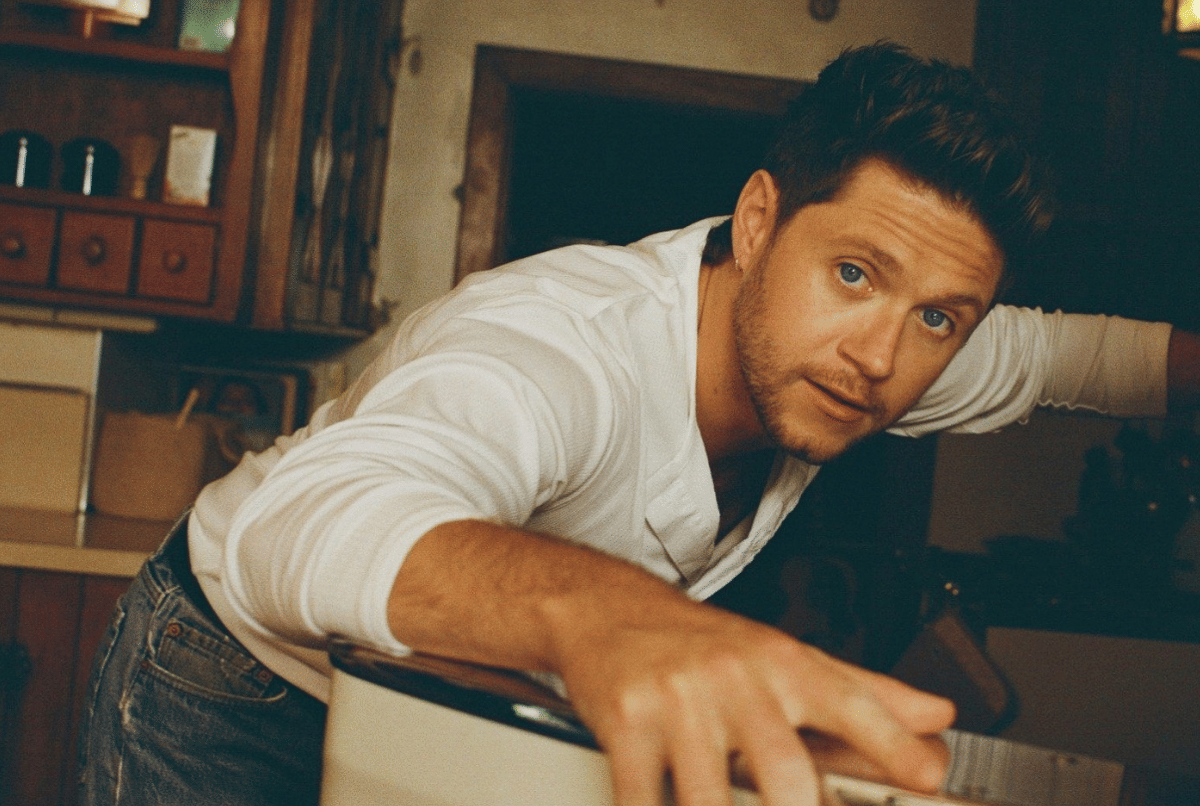 Lirik Lagu Little More Time - Niall Horan beserta Maknanya