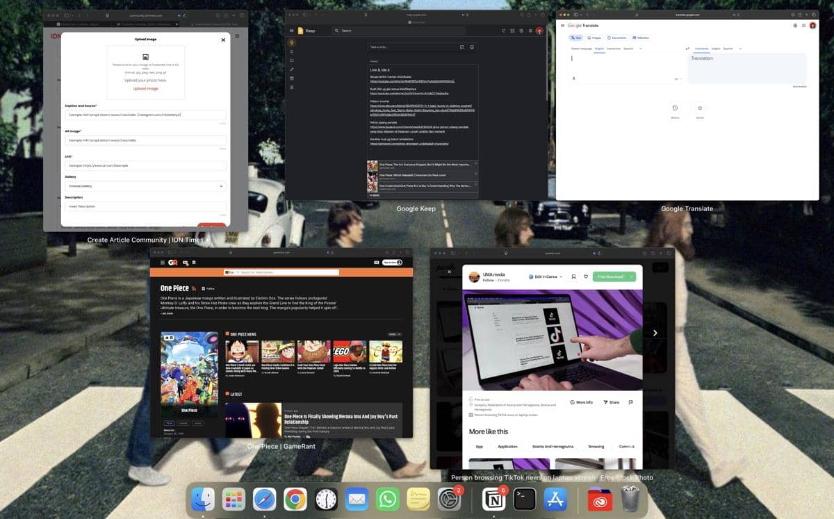 ilustrasi multitasking di Safari MacBook