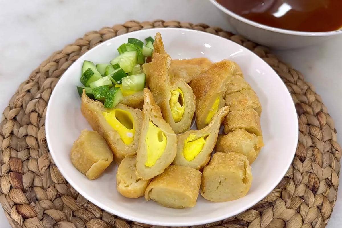Bukan Pempek Biasa! Ini Pempek Dos, Si Jumbo Lezat dari Palembang