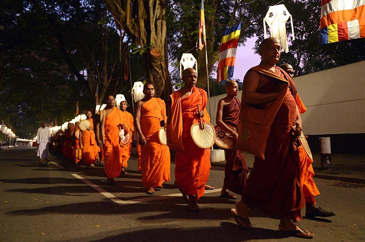 22 Biksu Sri Lanka Ditangkap Akibat Bawa 110 Kilogram Ganja