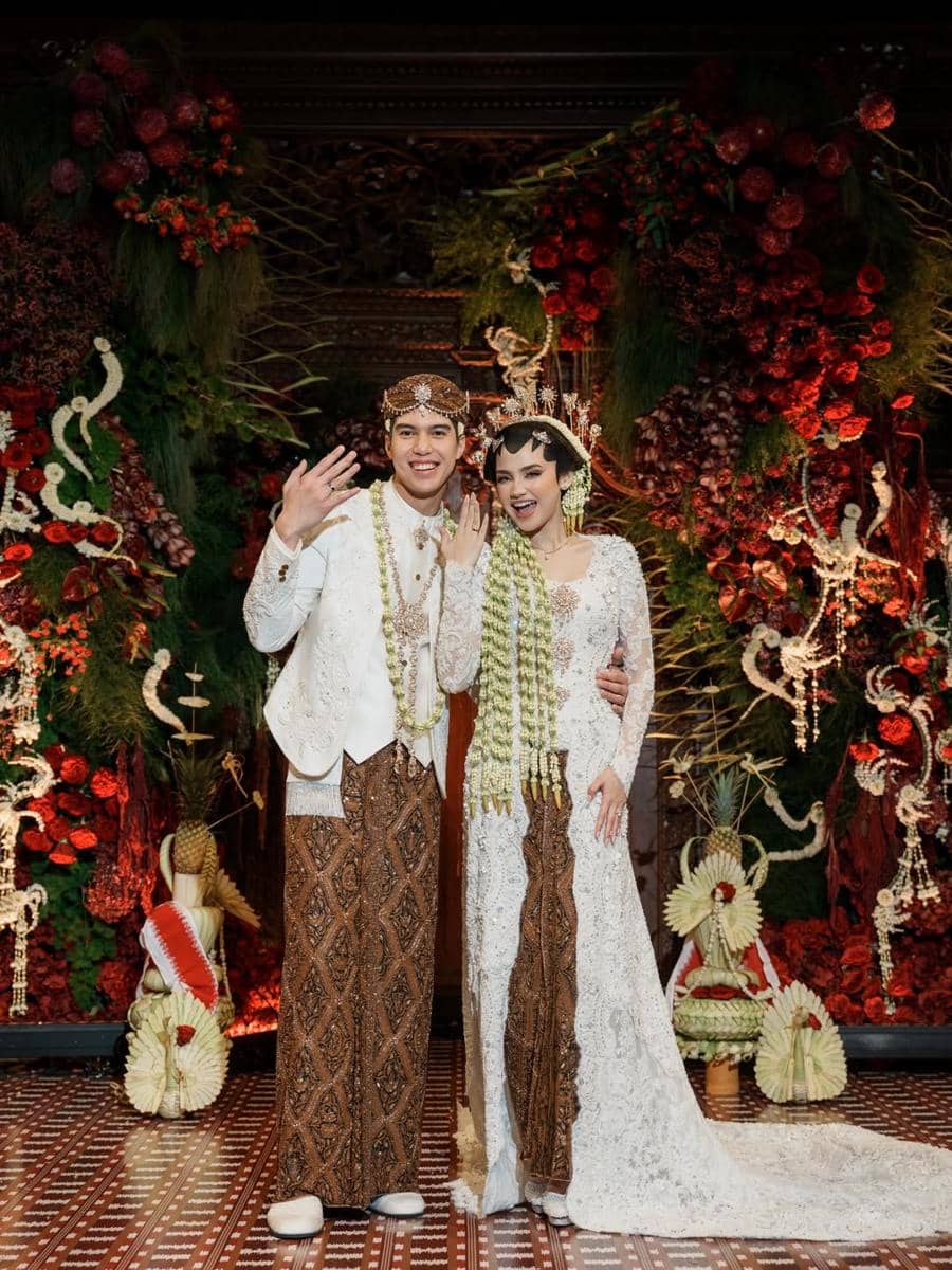 Gaya El Rumi dan Syifa Hadju