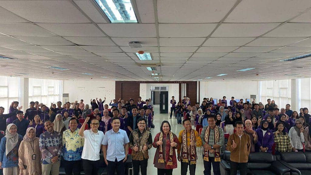  kuliah tamu bertajuk “Waste to Energy: Belajar dari Rencana Pembangunan Pengolahan Sampah menjadi Energi Listrik (PSEL) di Indonesia” yang 