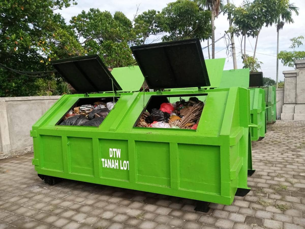 Kontainer sampah di DTW Tanah Lot (Dok.IDNTimes/Humas Tanah Lot)