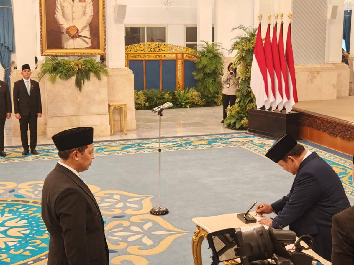 Profil Hasan Nasbi yang Kembali Masuk Kabinet Merah Putih