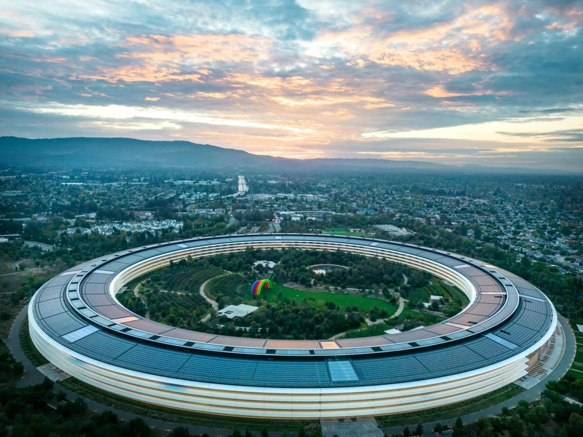 Apple Park di Cupertino, Amerika Serikat.