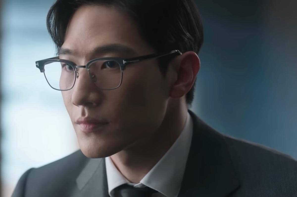 cuplikan drama Perfect Crown