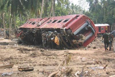 kecelakaan kereta api di Sri Lanka pada 2004 akibat tsunami 